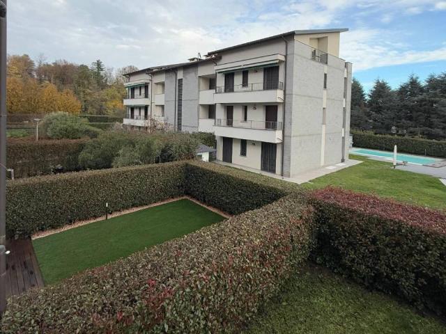 Appartamento in vendita a Lesmo MB