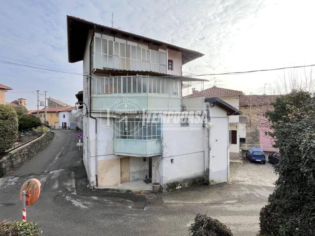 Casa indipendente in vendita a Lessona