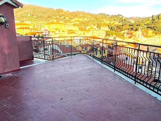 Appartamento in vendita a Lerici SP