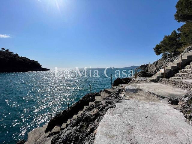 Appartamento in vendita a Lerici SP