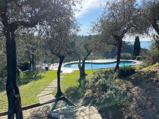 Appartamento in vendita a Lerici SP