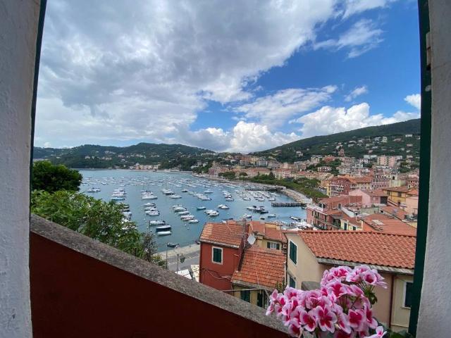 Appartamento in vendita a Lerici SP