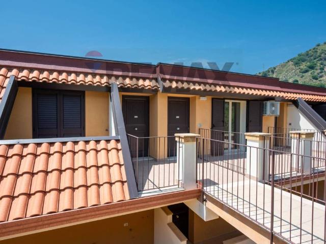 Appartamento in vendita a Letojanni ME