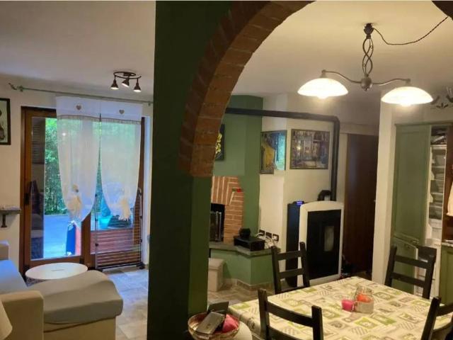 Appartamento in vendita a Lillianes AO