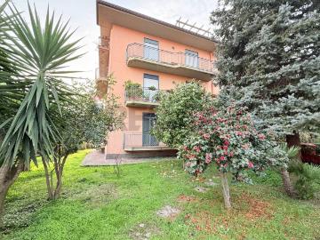 Appartamento in vendita a Linguaglossa CT