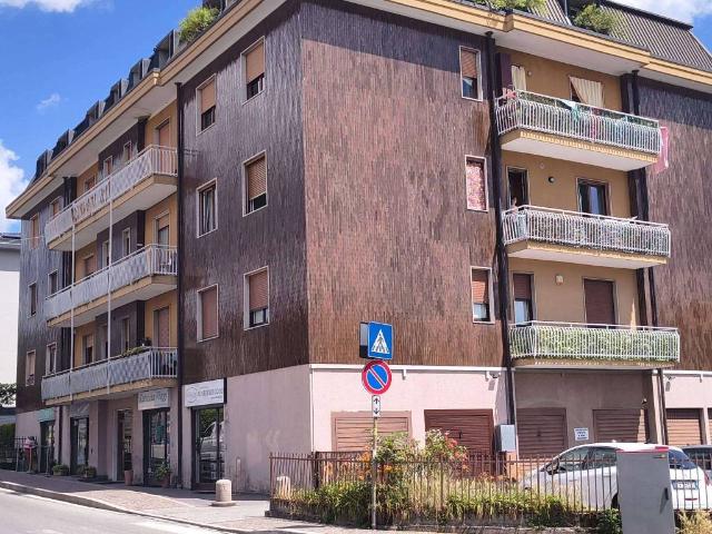 Appartamento in vendita a Lipomo CO