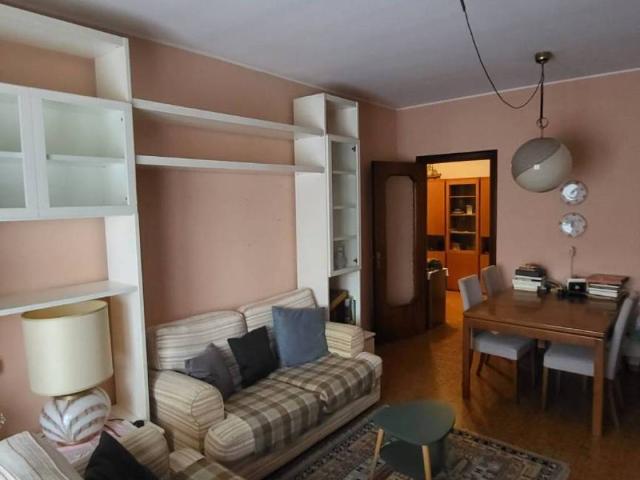 Appartamento in vendita a Lipomo CO