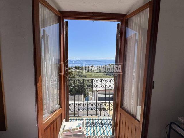 Appartamento in vendita a Lipari ME