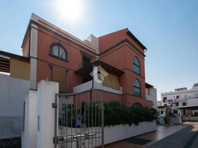 Appartamento in vendita a Lipari ME