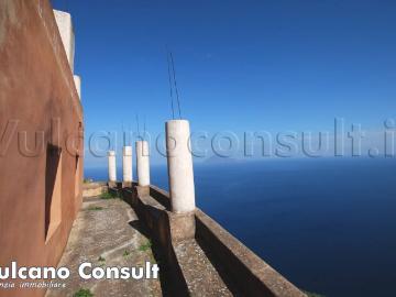 Alicudi Isola, Sicilia - Terrazzo