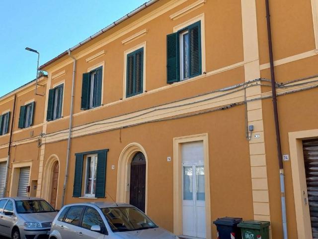 Appartamento in vendita a Livorno