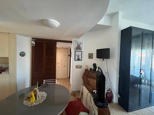 Appartamento in vendita a Livorno