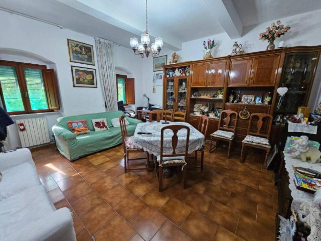 Appartamento in vendita a Livorno LI