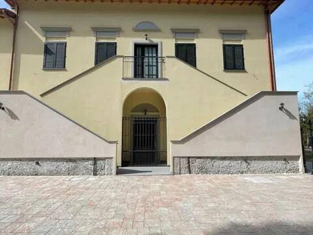 Appartamento in vendita a Livorno LI