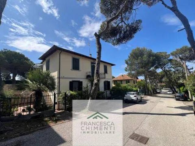Villa in vendita a Livorno LI