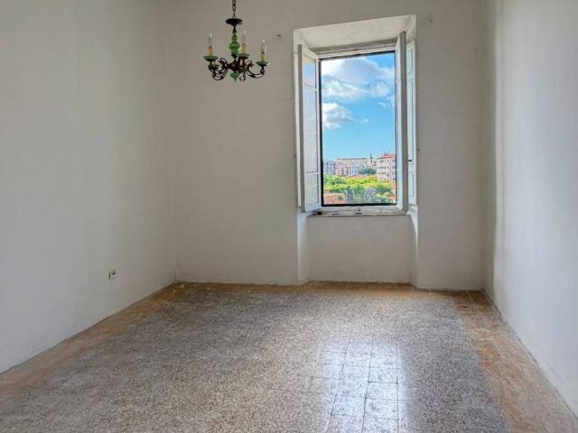 Appartamento in vendita a Livorno LI
