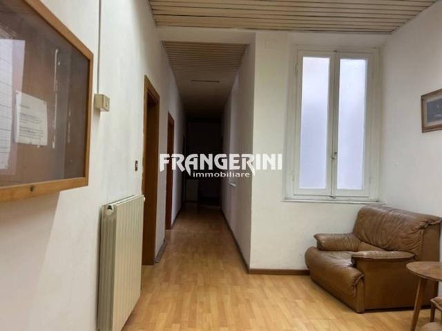 Appartamento in vendita a Livorno LI