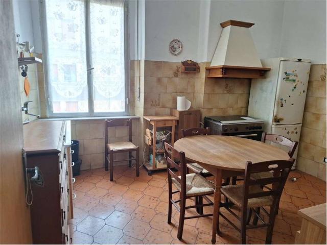 Appartamento in vendita a Livorno LI
