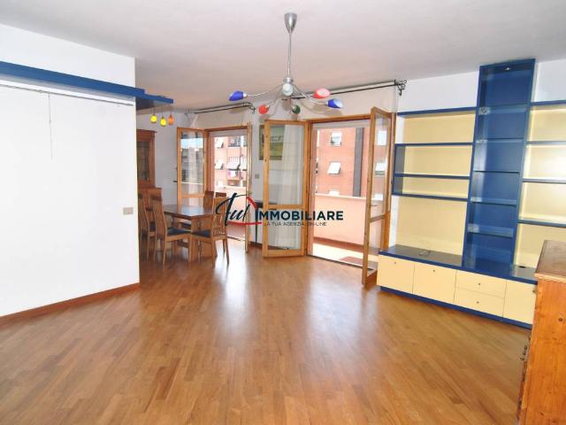 Appartamento in vendita a Livorno LI