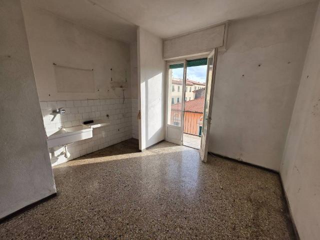 Appartamento in vendita a Livorno LI