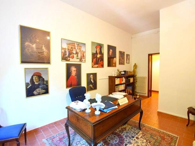 Appartamento in vendita a Livorno LI