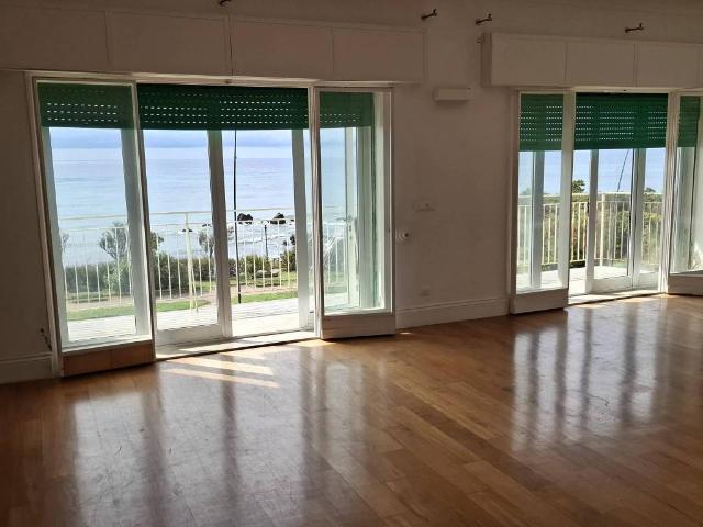 Appartamento in vendita a Livorno LI