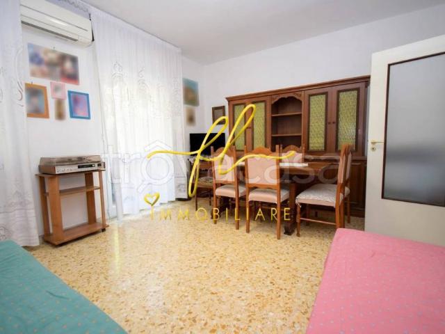 Appartamento in vendita a Livorno via Costanza, Salviano