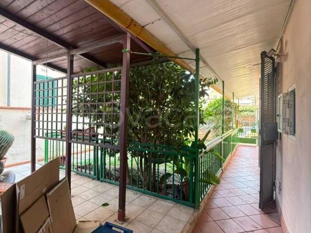 Appartamento in vendita a Livorno via del Mandorlo, 1, Zola Galilei