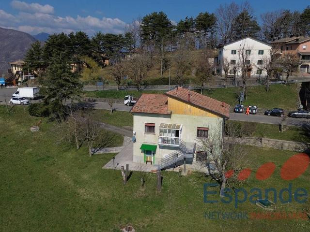 Casa indipendente in vendita a Lizzano in Belvedere BO