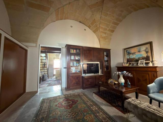 Appartamento in vendita a Lizzanello LE