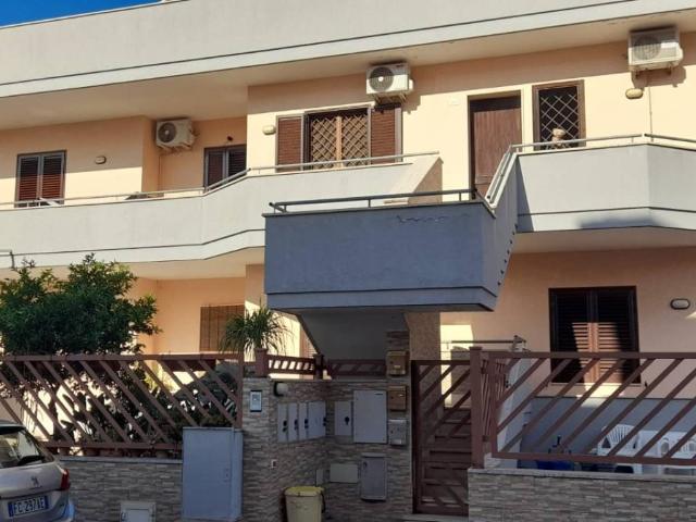 Appartamento in vendita a Lizzanello LE