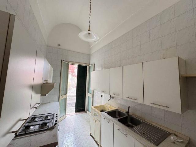 Appartamento in vendita a Lizzanello LE