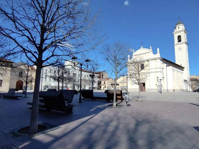 Appartamento in vendita a Locate Di Triulzi