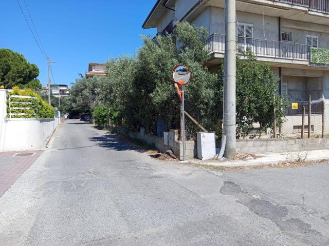 Appartamento in vendita a Locri RC