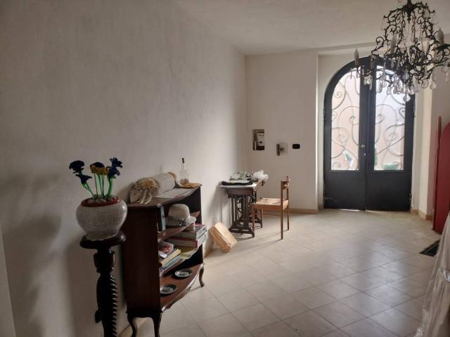 Casa indipendente in vendita a Locri RC