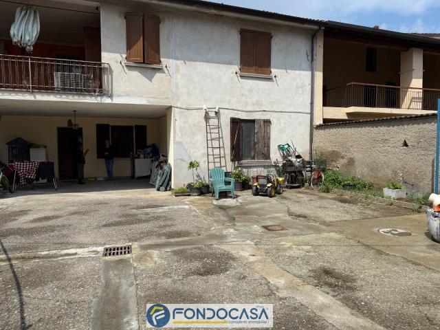 Appartamento in vendita a Lograto