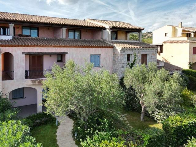 Appartamento in vendita a Loiri Porto San Paolo OT