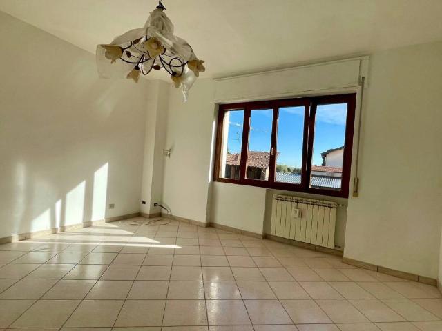 Appartamento in vendita a Lomazzo CO