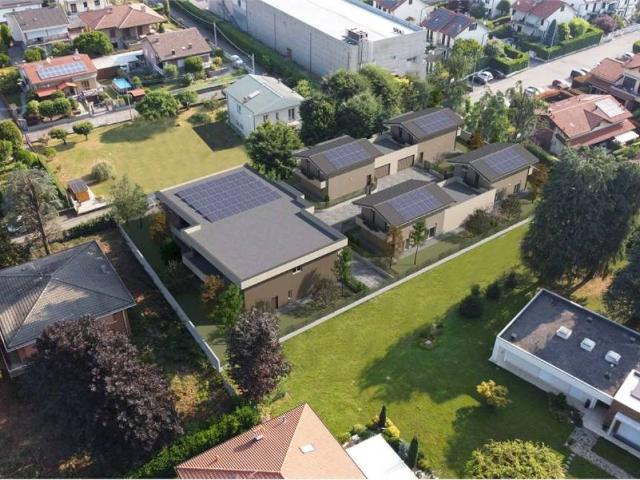 Appartamento in vendita a Lomazzo CO
