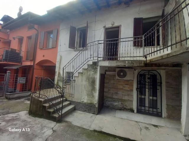 Appartamento in vendita a Lomazzo CO