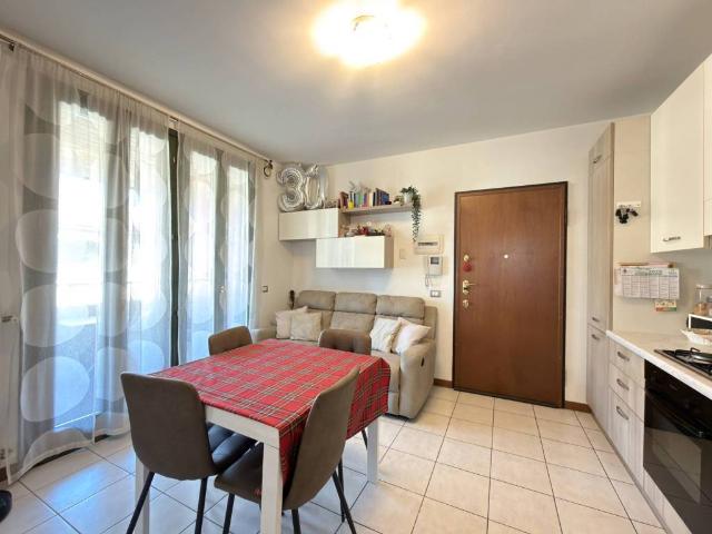 Appartamento in vendita a Lomagna LC