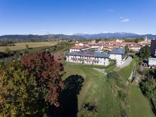 Appartamento in vendita a Lomagna LC
