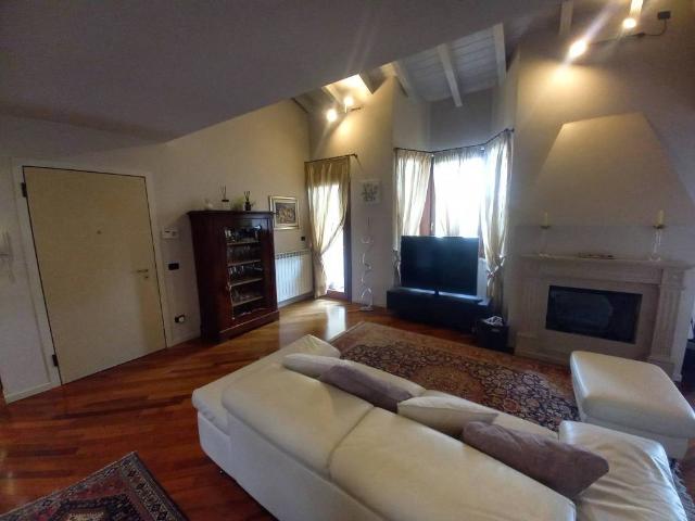 Appartamento in vendita a Desenzano del Garda BS