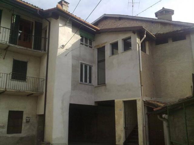 Appartamento in vendita a Longone al Segrino CO