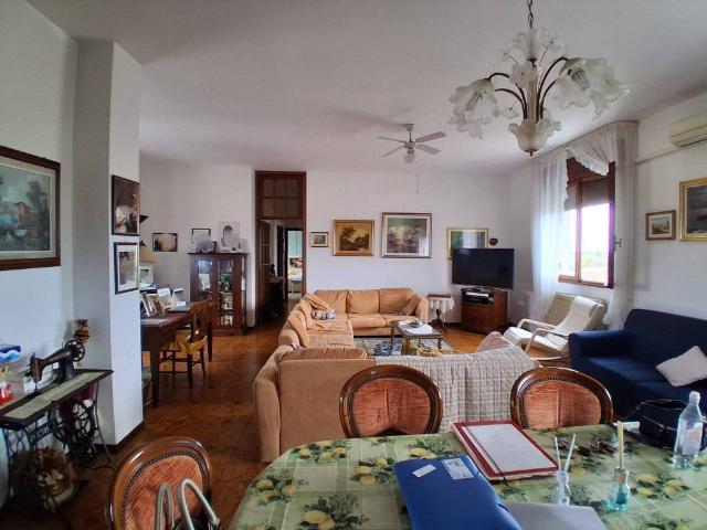 Appartamento in vendita a Loreo RO