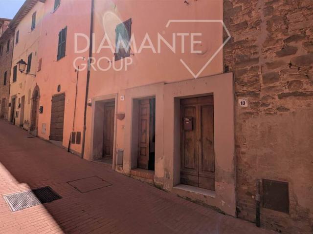 Appartamento in vendita a Paciano PG