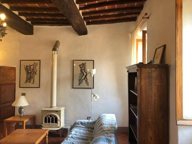 Appartamento in vendita a Paciano PG
