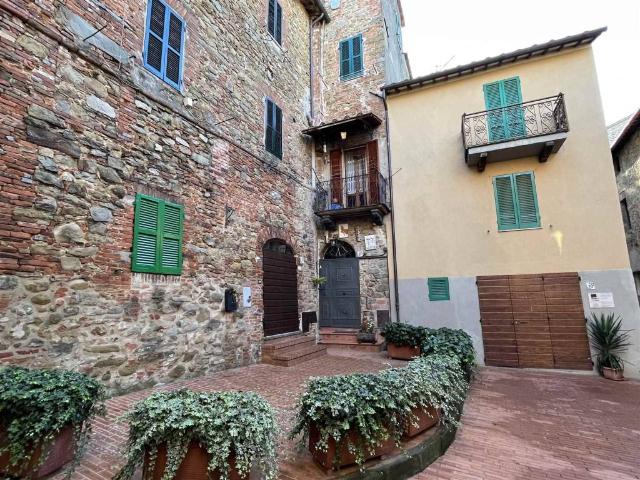 Appartamento in vendita a Paciano PG