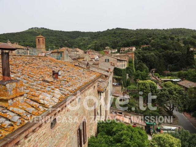 Appartamento in vendita a Paciano PG