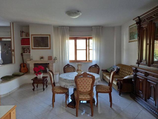 Appartamento in vendita a Paciano PG
